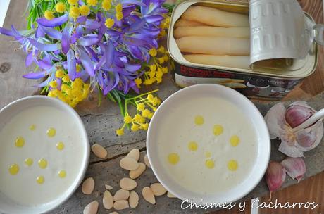 Gazpacho de Almendras y Espárragos