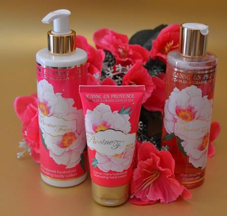 La nueva gama “Pivoine Féerie” de JEANNE EN PROVENCE – los productos radiantes con flores de peonía que evocan delicadeza y sensualidad