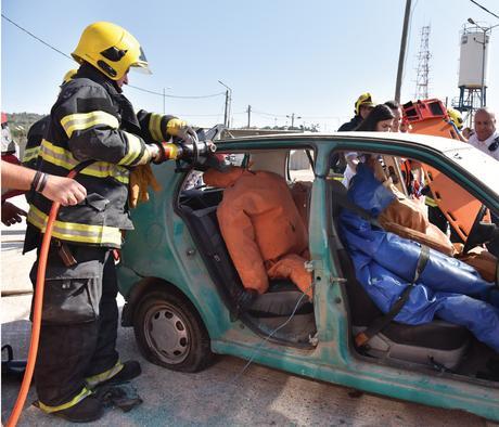 Israel ayuda al ente palestino.