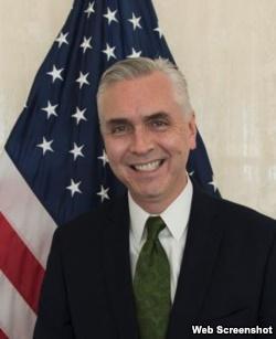 EE.UU designa nuevo embajador en La Habana