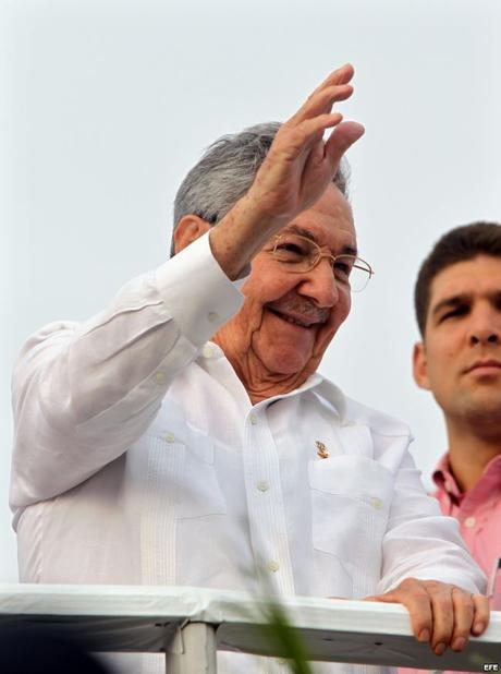 RAÚL CASTRO se somete a cirugía