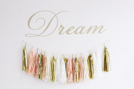 Girl power ¡Blanco y dorado! Girl power ¡Blanco y dorado!