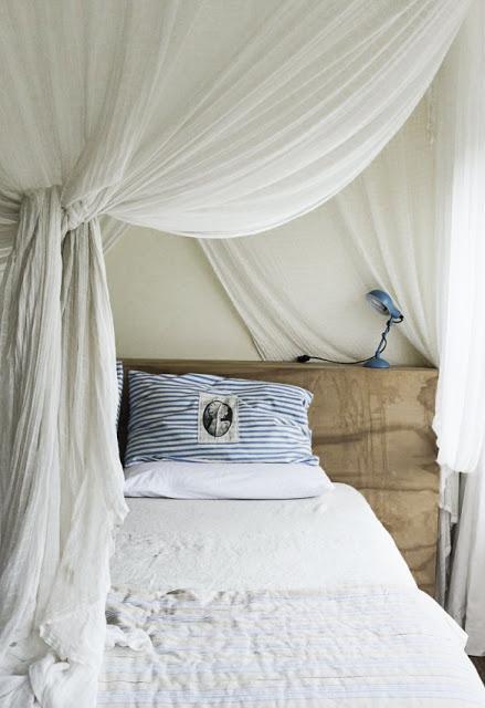 Mosquiteras que velan tu sueño...