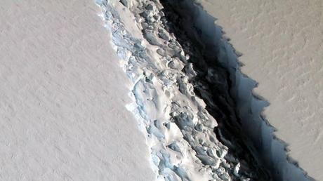 Uno de los mayores Iceberg de la historia se ha desprendido de La Antártida