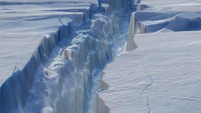 ICEBERG GIGANTESCO SE DESPRENDE DE LA ANTÁRTIDA POR EL CALENTAMIENTO GLOBAL