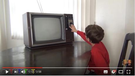 ¿Mamá es verdad que los televisores antes eran planos y rectangulares?