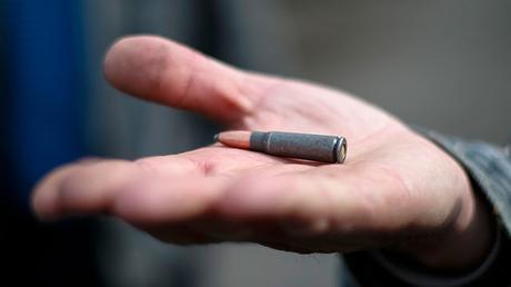 Una bala caída del cielo mata a un adolescente en EE.UU. Una bala caída del cielo mata a un adolescente en EE.UU.