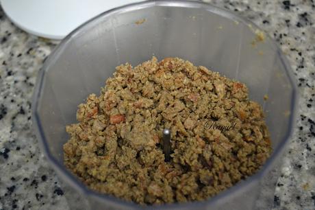 Pizza de llardons con cebolla y mozarella