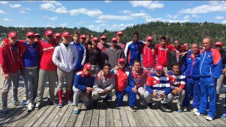 Desertaron en Canadá dos integrantes de selección de béisbol juvenil