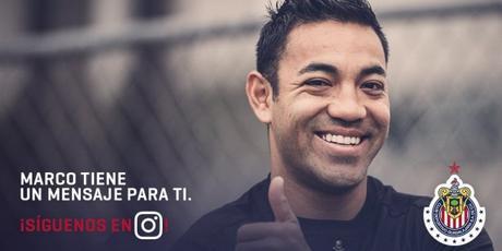 Marco Fabián visita de sorpresa a las Chivas