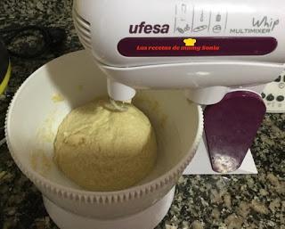 ANDALUZAS RELLENAS DE CREMA PASTELERA