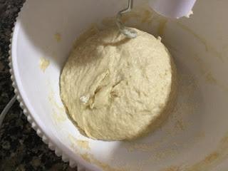 ANDALUZAS RELLENAS DE CREMA PASTELERA