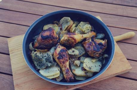 SOPA DE VERDURAS  &  POLLO DORADO AL CURRY  PATATAS