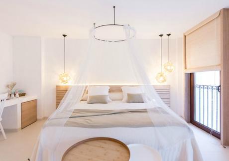 Un hotel minimalista con esencia hippie en Ibiza