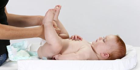 ¿Cómo prevenir escoceduras en el bebé?