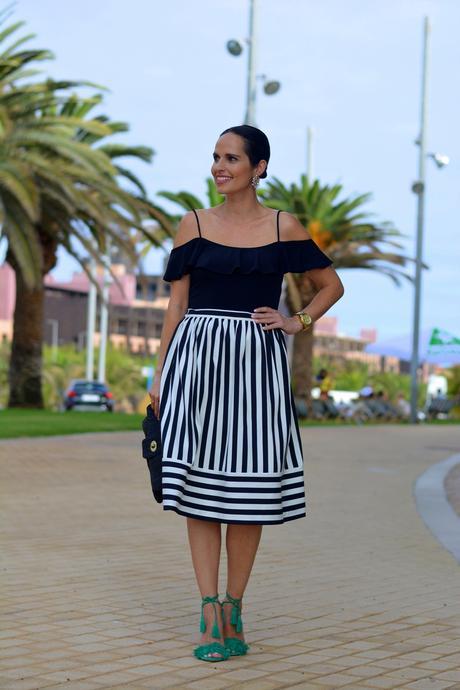 look-blanco-negro-outfit-topshop-stradivarius