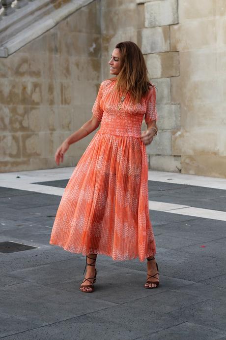 vestido naranja