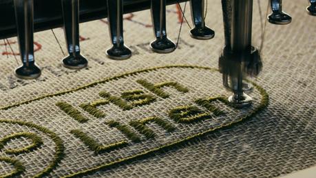 Crean un tapiz de 77 metros con todos los capítulos de Juego de Tronos