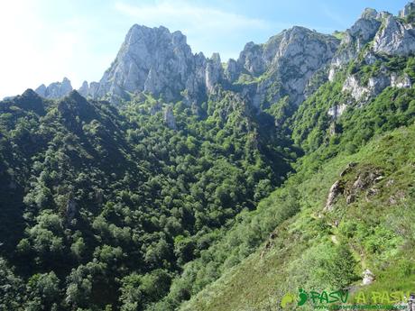 Pasada del Picayo: Camino al área recreativa