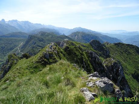 Ruta al Cueto Cerralosa y Jajao: Cueto los Tombos