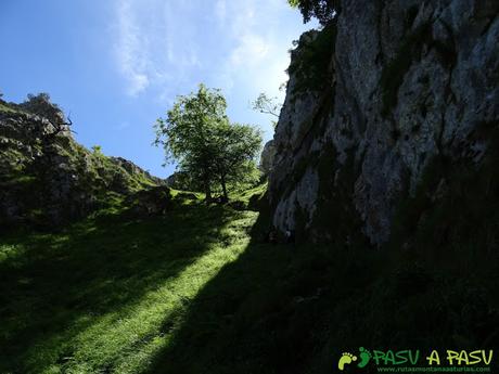 Pasada del Picayo: Atravesando canal