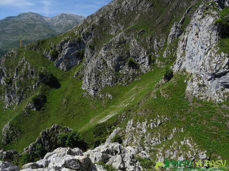 Pasada del Picayo: Descenso y ascenso previo a Tresviso