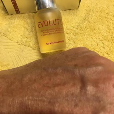 Alcantara cosmética, cosmetica capilar, cosmética, rejuvenece tu piel, evolutiva, aceite rosa mosqueta, rosa mosqueta, antiaging, belleza facial, belleza corporal, cuidado corporal, belleza, beauty, aloe vera, acido hialuronico, 