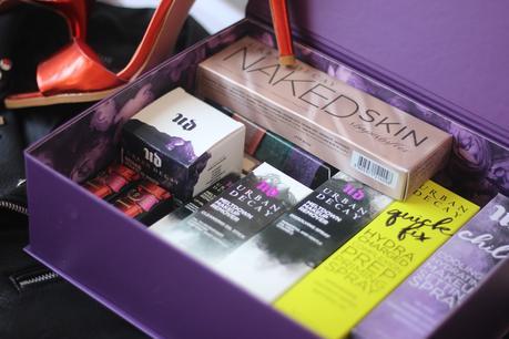 Unboxing URBAN DECAY