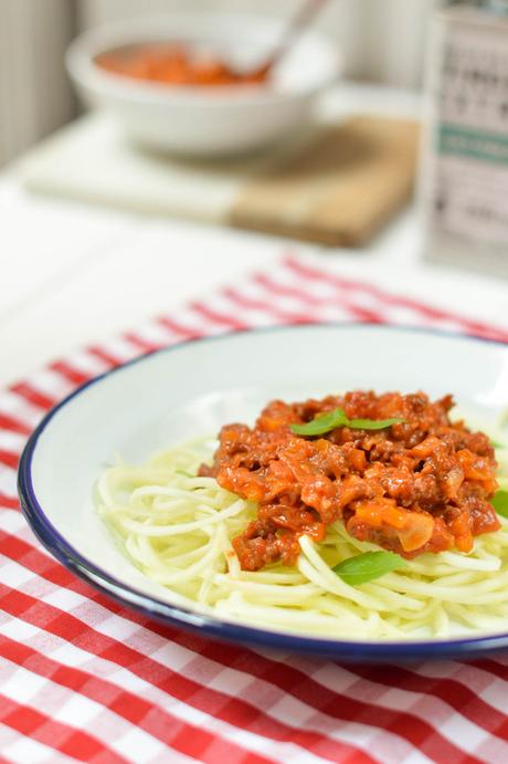 Espaguetis falsos de Calabacín con Salsa Boloñesa ligera (Zoodles)