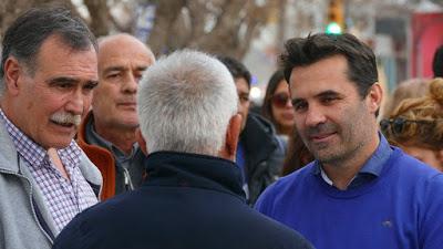 Martínez salió a buscar el voto de los comerciantes