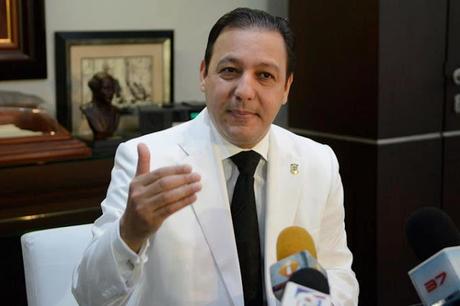 Abel Martínez advierte que regidores y vicealcaldesa no cobrarán este mes.