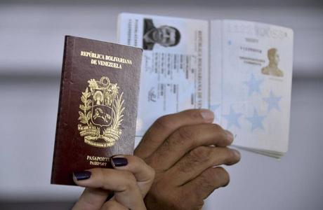 Anulación de pasaportes es “método de intimidación”