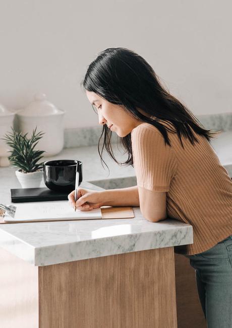 LA MORADA SIMPLE DE MAGY ORTIZ