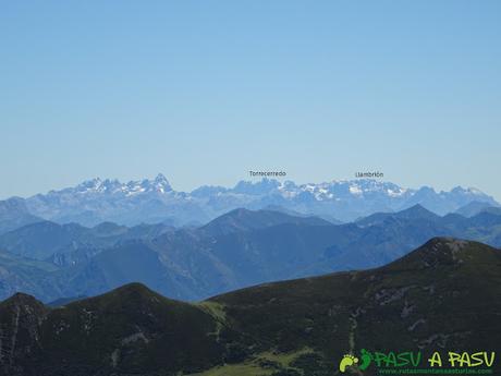 Ruta al Tres Concejos y Estorbin: Picos de Europa desde el Tres Concejos