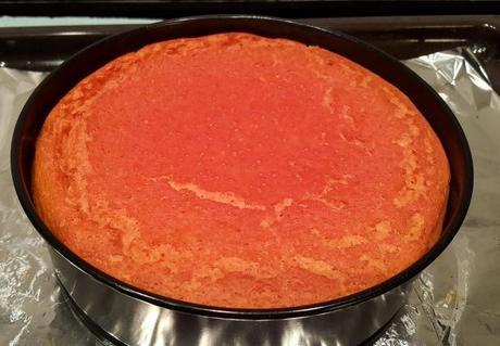 Tarta de queso light con remolacha y sin azúcar