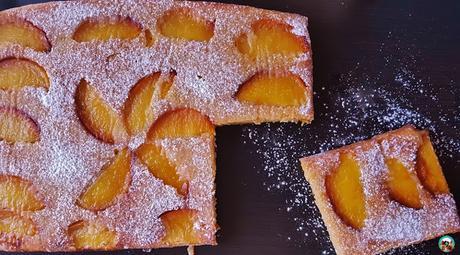 Coca de melocotones Coca de melocotones