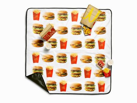 McDonald’s lanza una colección de ropa con hamburguesas y patatas fritas