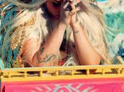 Vídeo Kesha "Praying" Dice "Liberador"... Pero Realidad Sobre Ella Siendo Esclava Industria