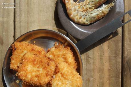 CROQUETAS DE LANGOSTINOS EMPANADAS EN PANKO