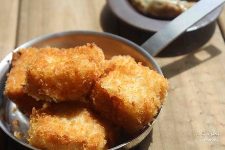 CROQUETAS DE LANGOSTINOS EMPANADAS EN PANKO