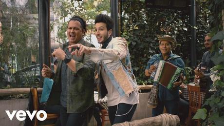 ESTRENO!!! : Carlos Vives, Sebastian Yatra – Robarte un Beso (Official Video)