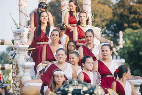 LA BATALLA DE FLORES