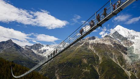#Suiza abre el puente colgante peatonal más largo del mundo (FOTOS)