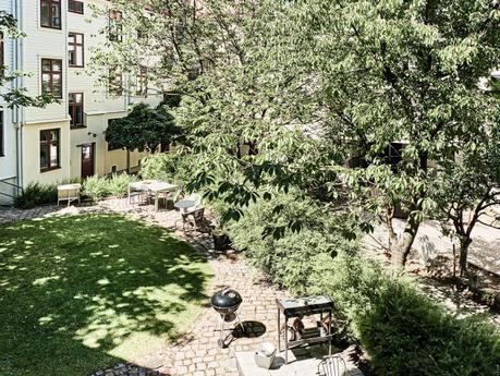 piso sueco pared de madera paneles de madera estilo nórdico decoración pisos pequeños decoración interiores blog decoración nórdica 