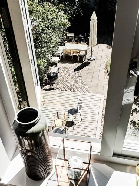 piso sueco pared de madera paneles de madera estilo nórdico decoración pisos pequeños decoración interiores blog decoración nórdica 