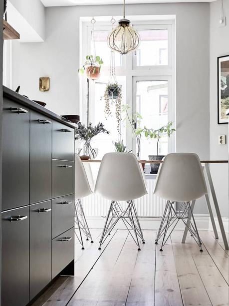 piso sueco pared de madera paneles de madera estilo nórdico decoración pisos pequeños decoración interiores blog decoración nórdica 