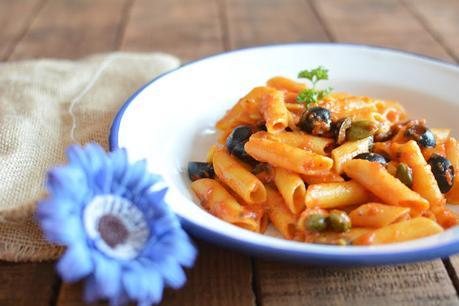 Penne de maíz y quinoa alla puttanesca sin gluten