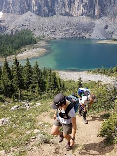 SENDERISMO EN CASTLE MOUNTAIN: HELENA PEAK 2835 m