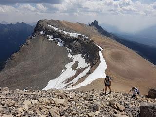 SENDERISMO EN CASTLE MOUNTAIN: HELENA PEAK 2835 m