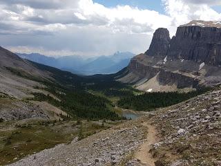 SENDERISMO EN CASTLE MOUNTAIN: HELENA PEAK 2835 m